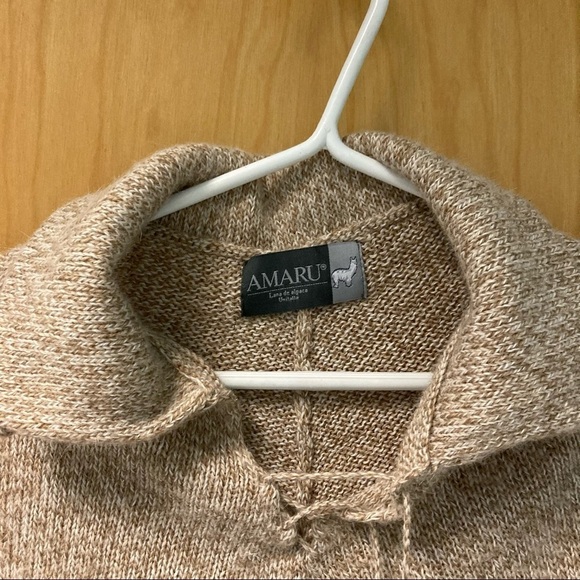 AMARU Sz OS 100% Alpaca Poncho  w/ Crochet Appliqués - Picture 2 of 6